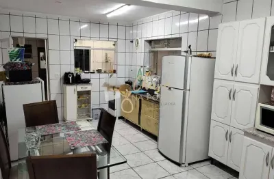 Casa à venda no jardim campo limpo com 4 dormitórios