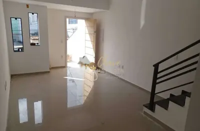 Sobrado amplo à venda no jardim patente novo com 2 dormitórios