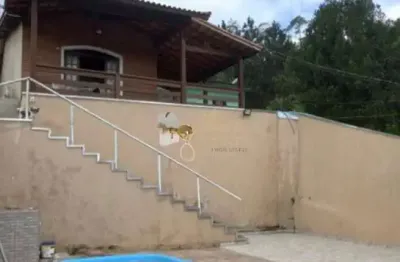 Casa à venda em itapecerica da serra com 2 dormitórios