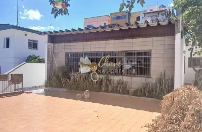 Casa ampla à venda no jardim das flores com 3 dormitórios
