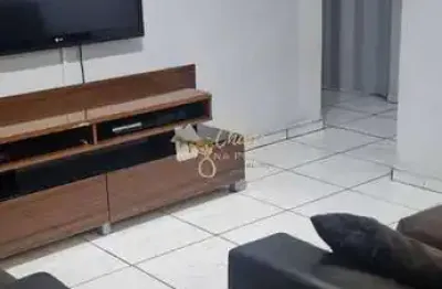 Casa ampla à venda na vila industrial com 2 dormitórios
