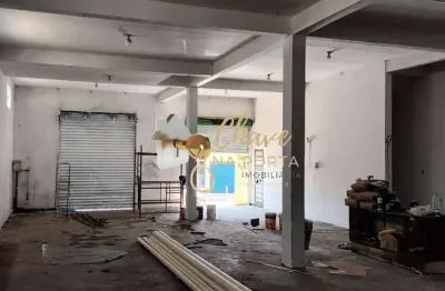 Galpão / salão comercial para locação na avenida guarulhos – 240m²