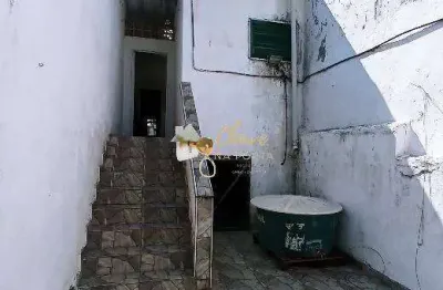 Sobrado amplo à venda na região de vila clara com 3 dormitórios