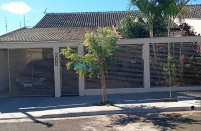 Casa com 3 quartos à venda no Heimtal, Londrina 