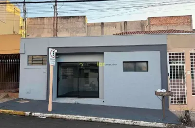 Casa comercial com 2 salas para alugar na Rua Engenheiro Saint Martin, Centro, Bauru
