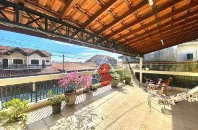 Sobrado com 4 dormitórios à venda, 230 m² por R$ 690.000,00 - Bosque dos Eucaliptos - São José dos Campos/SP