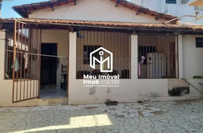 Casa com 4 quartos à venda na Rua Florentino Chaves, S/n, Centro, Luziânia