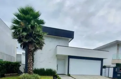 Casa com 3 dormitórios à venda, 500 m² por r$ 3.800.000 - centro - camboriú/sc