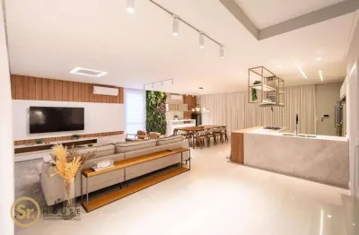 Aconchegante e elegante, casa em condomínio com 4 suítes, master com banheira, piscina