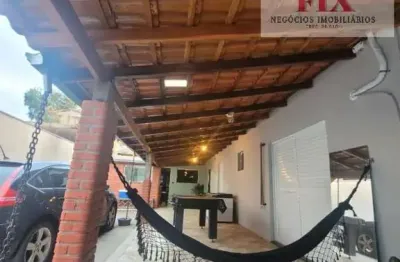 Casa com 3 quartos à venda na Rua Cinco, 948, Jardim Santa Fé, Jundiaí