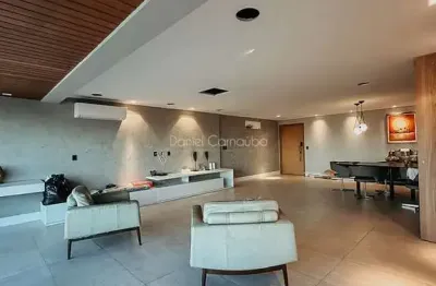 Apartamento alto padrão na ponta verde próximo a praia 3 suítes 3 vagas