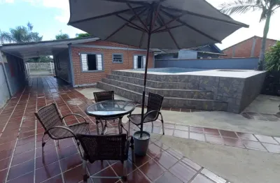 Casa 02 quartos para alugar temporada em coroados guaratuba parana