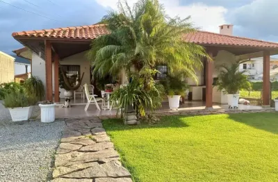 Chácara à venda com 4 quartos 1 suíte, 220,7m² em aririú da formiga palhoça