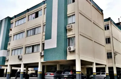 Apartamento à venda com 3 quartos 1 suíte, 81m² em estreito florianópolis
