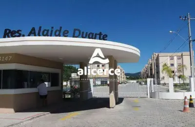 Apartamento à venda - 2 dormitórios I 50m² I Semi mobiliado I Portaria 24h - em Forquilhinhas