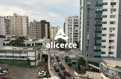 Apartamento à venda com 3 quartos 1 suíte, 122m² em centro florianópolis