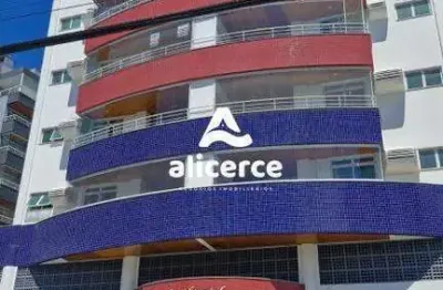 Apartamento à venda com 3 quartos 1 suíte, 91,57m² em centro palhoça