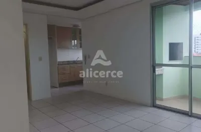 Apartamento 2 dormitórios com sacada e churrasqueira – excelente localização!