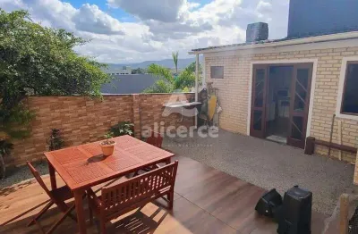 Casa à venda com 2 quartos , 70m² em picadas do sul são josé