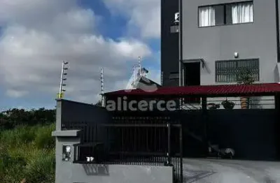 Oportunidade única - casa à venda com piscina i 2 dormitórios i 1 suíte i 2 vagas de garagem - em governados celso ramos - sc