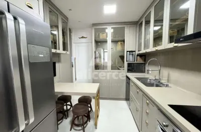 Apartamento à venda com 3 quartos, 3 suítes + lavabo no kobrasol