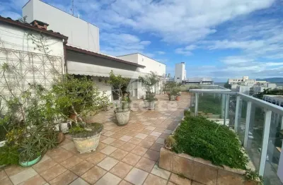 Cobertura à venda com 3 quartos 1 suíte, 232m² em Coqueiros Florianópolis