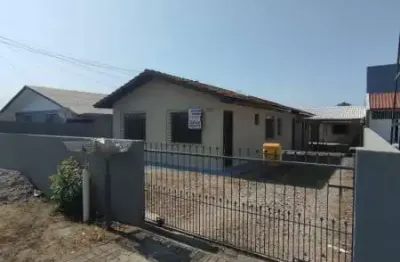 Casa com 2 quartos para alugar na Rua Arcione Cantador Grabowski, 288 Cs 01, Boqueirão, Araucária