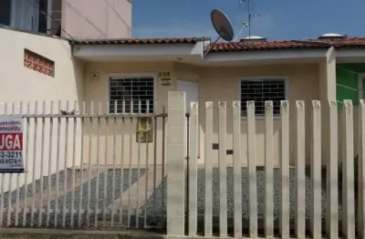 Casa com 2 quartos para alugar na Rua Jose Wisocki, 203, 203, Tindiquera, Araucária