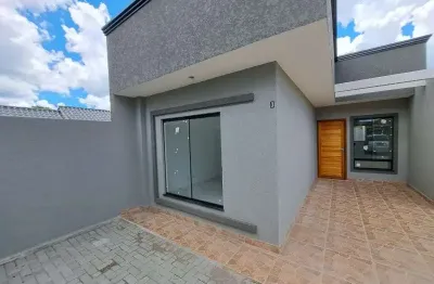 Casa no porto das laranjeiras  com 03 quartos (sendo 01suíte) em condomínio com apenas 02 unidades.