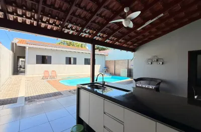 Casa térrea com 3 dorm, sendo 1 suíte, dependencia e piscina, jd. igapó, à venda r$ 885.000 - londrina, pr.
