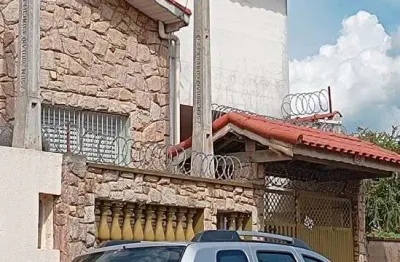 Casa para locação na vila ginasial em boituva-sp: 3 quartos, 2 suítes, 1 sala, 1 vaga de garagem, 95m². venha conferir!