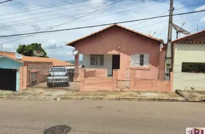 Imperdível: casa à venda em boituva-sp, vila aparecida. 3 quartos, 2 salas, 2 banheiros, 2 vagas de garagem. 120m². confira!