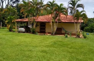 Chácara à venda em localização privilegiada de cidade], com 3 quartos e 160m² de área!