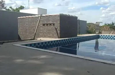 Chácara de luxo à venda em boituva-sp, bairro valparaíso: 4 quartos, 1 suíte, 2 salas, 2 banheiros, 6 vagas, 316m².
