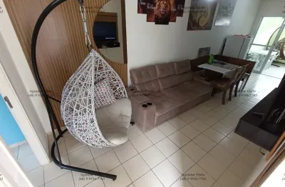 Casa em condomínio fechado com portaria 24h – localização privilegiada e infraestrutura completa.