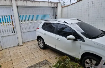Belissímo sobrado reformado menos de 100mts da praia da enseada