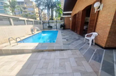 Ótima oportunidade!!! casa com piscina e churrasqueira na enseada próxima à praia.