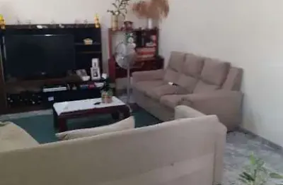 Casa com 3 dormitórios à venda, 200 m² por r$ 750.000 - rezende em varginha/mg