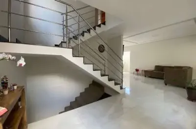 Casa com 3 dormitórios à venda, 330 m² por r$ 1.200.000,00 - portinari - varginha/mg