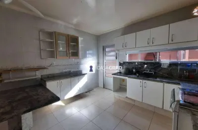 Casa com 3 dormitórios à venda, 260 m² por r$ 800.000,00 - rezende - varginha/mg