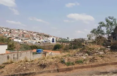 Terreno à venda, 324 m² por r$ 85.000,00 - jardim áurea - varginha/mg