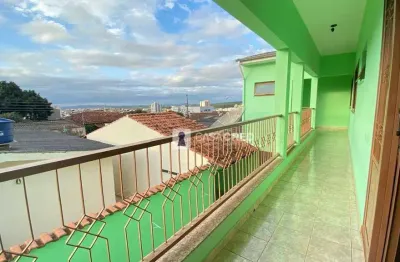 Casa com 3 dormitórios, 200 m² - venda por r$ 640.000,00 ou aluguel por r$ 2.500,00/mês - centro - alfenas/mg