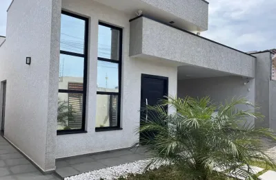 Casa à venda 3 quartos, com móveis planejados uvaranas, ponta grossa/pr