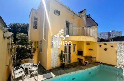 Casa com 3 quartos à venda na Rua Paraná, Vila Mathias, Santos