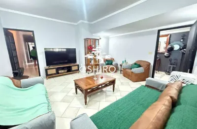 Casa térrea isolada à venda em ponta da praia, santos — 3 quartos, 2 suítes, piscina e churrasqueira