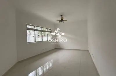 Casa com 3 quartos para alugar na Rua Alexandre Martins, Aparecida, Santos