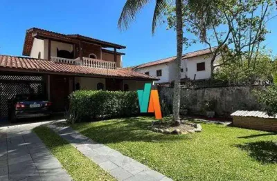 Casa com 3 dormitórios à venda, 267 m² por r$ 1.400.000 - praia das palmeiras - caraguatatuba/sp