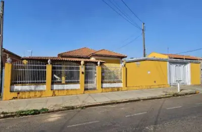 Casa com 4 quartos à venda na rua giácomo paro, centro, penápolis por r$ 500.000