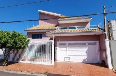 Casa com 3 quartos à venda na rua maria alice waldemarin maschietto, chácara palestina, penápolis, 220 m2 por r$ 799.000