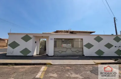 Casa com 3 quartos à venda na rua augusto pereira de morais, 68, residencial gargione iii, penápolis, 250 m2 por r$ 725.000